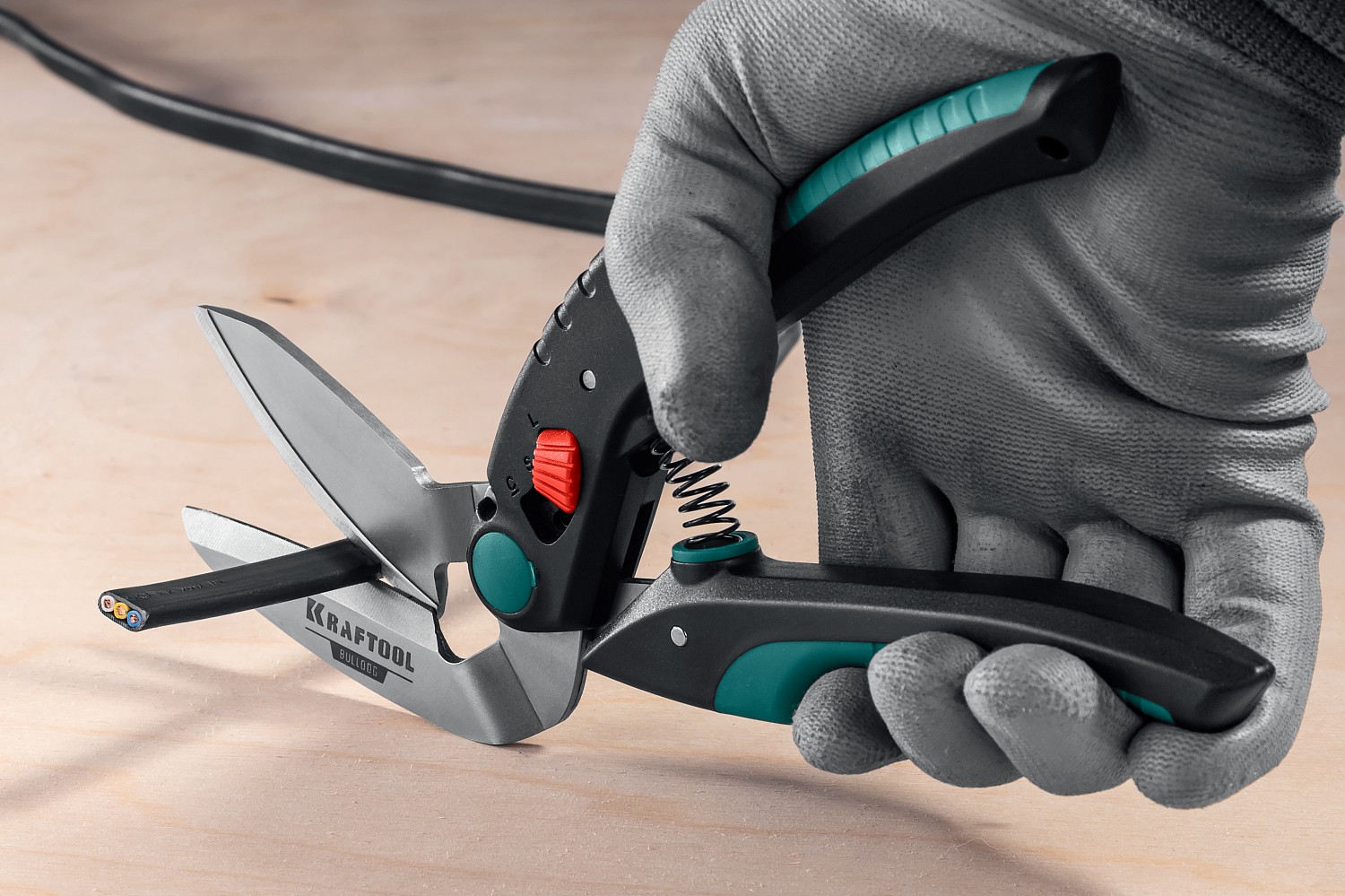 KRAFTOOL 250 мм, многоцелевые усиленные технические ножницы BULLDOG 23203 купить по цене 1&nbsp;860 ₽ в интернет магазине ТЕХСАД