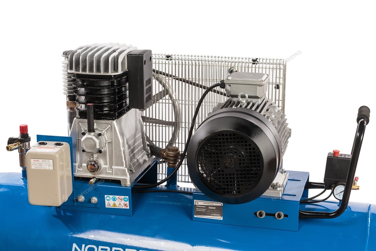 Компрессор поршневой, ременной NORDBERG NCE300/810 купить по цене 148&nbsp;052 ₽ в интернет магазине ТЕХСАД