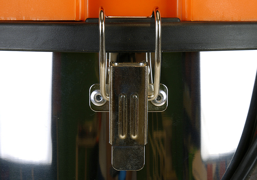 Строительный пылесос СОЮЗ ПСС-7320 купить по цене 7&nbsp;990 ₽ в интернет магазине ТЕХСАД