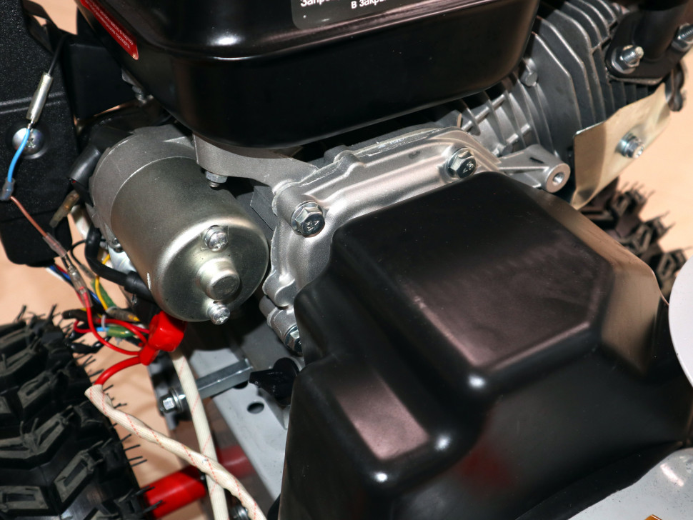 Снегоуборщик Ресанта СБ 4800Б купить по цене 71&nbsp;590 ₽ в интернет магазине ТЕХСАД