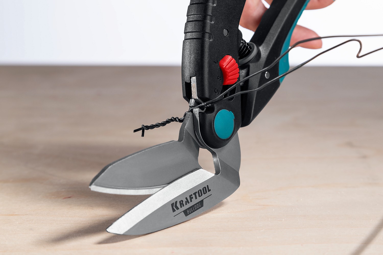 KRAFTOOL 250 мм, многоцелевые усиленные технические ножницы BULLDOG 23203 купить по цене 1&nbsp;860 ₽ в интернет магазине ТЕХСАД