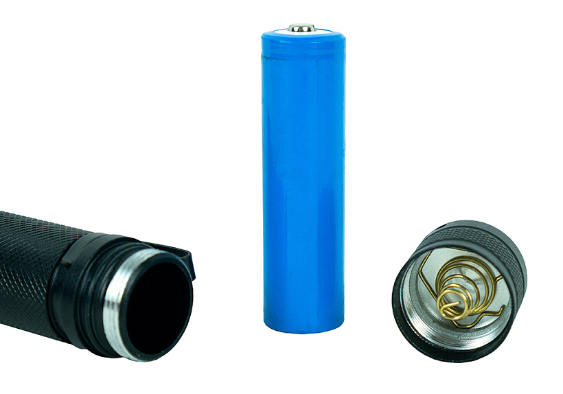 Фонарь аккумуляторный Sturm! 4052-04-300 купить по цене 1&nbsp;380 ₽ в интернет магазине ТЕХСАД