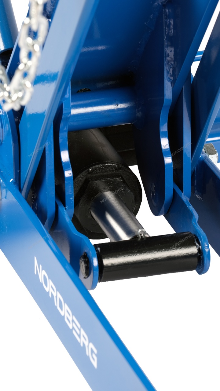 Домкрат подкатной 0,5 т, трансмиссионный NORDBERG N32205 купить по цене 33&nbsp;396 ₽ в интернет магазине ТЕХСАД