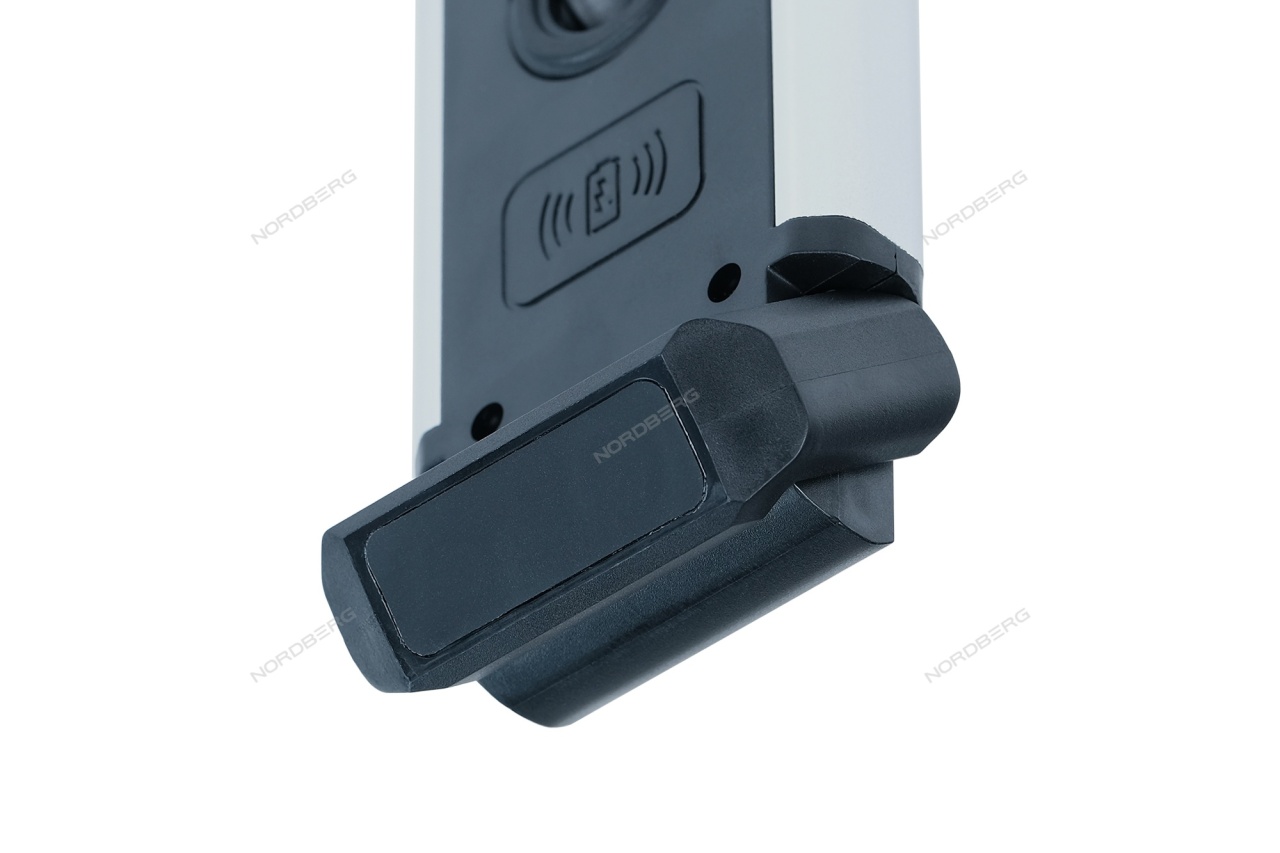 Фонарь светодиодный, 1+1 элементов, Li-Ion, 3,6 В NORDBERG 1920 купить по цене 4&nbsp;363 ₽ в интернет магазине ТЕХСАД