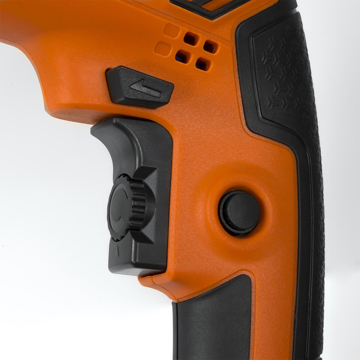 Дрель ударная DAEWOO DAD 650 купить по цене 3&nbsp;690 ₽ в интернет магазине ТЕХСАД