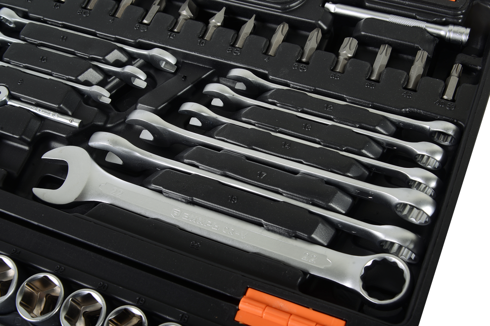 Набор инструментов, 1/2'' , 1/4'' , CrV, пластиковый кейс 82 предмета Вихрь купить по цене 7&nbsp;190 ₽ в интернет магазине ТЕХСАД