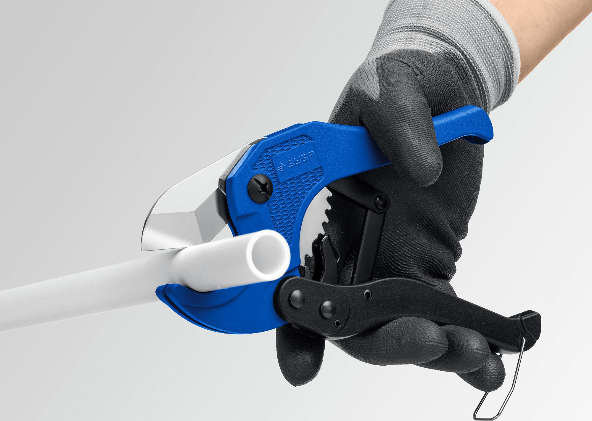 ЗУБР  Т-500 до 42 мм, Высокоточный труборез по металлопластиковым и пластиковым трубам (23701-42) купить по цене 1&nbsp;020 ₽ в интернет магазине ТЕХСАД