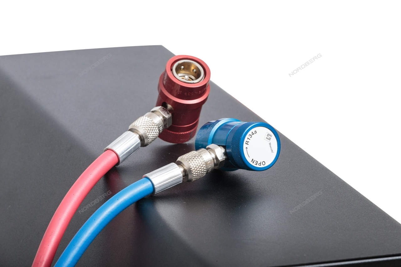 Установка автоматическая для заправки автомобильных кондиционеров NORDBERG NF23P купить по цене 384&nbsp;780 ₽ в интернет магазине ТЕХСАД