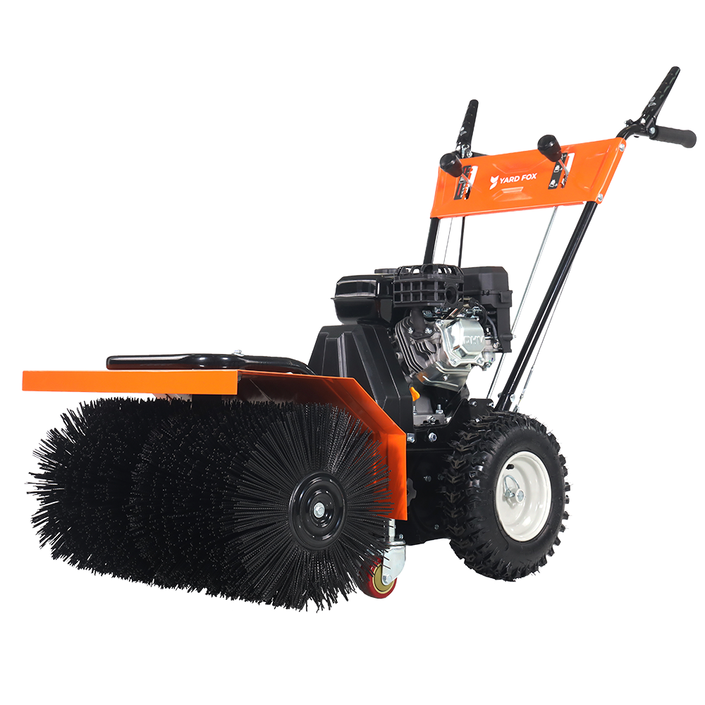 Бензиновая самоходная подметальная машина YARD FOX 600SL купить по цене 69&nbsp;990 ₽ в интернет магазине ТЕХСАД