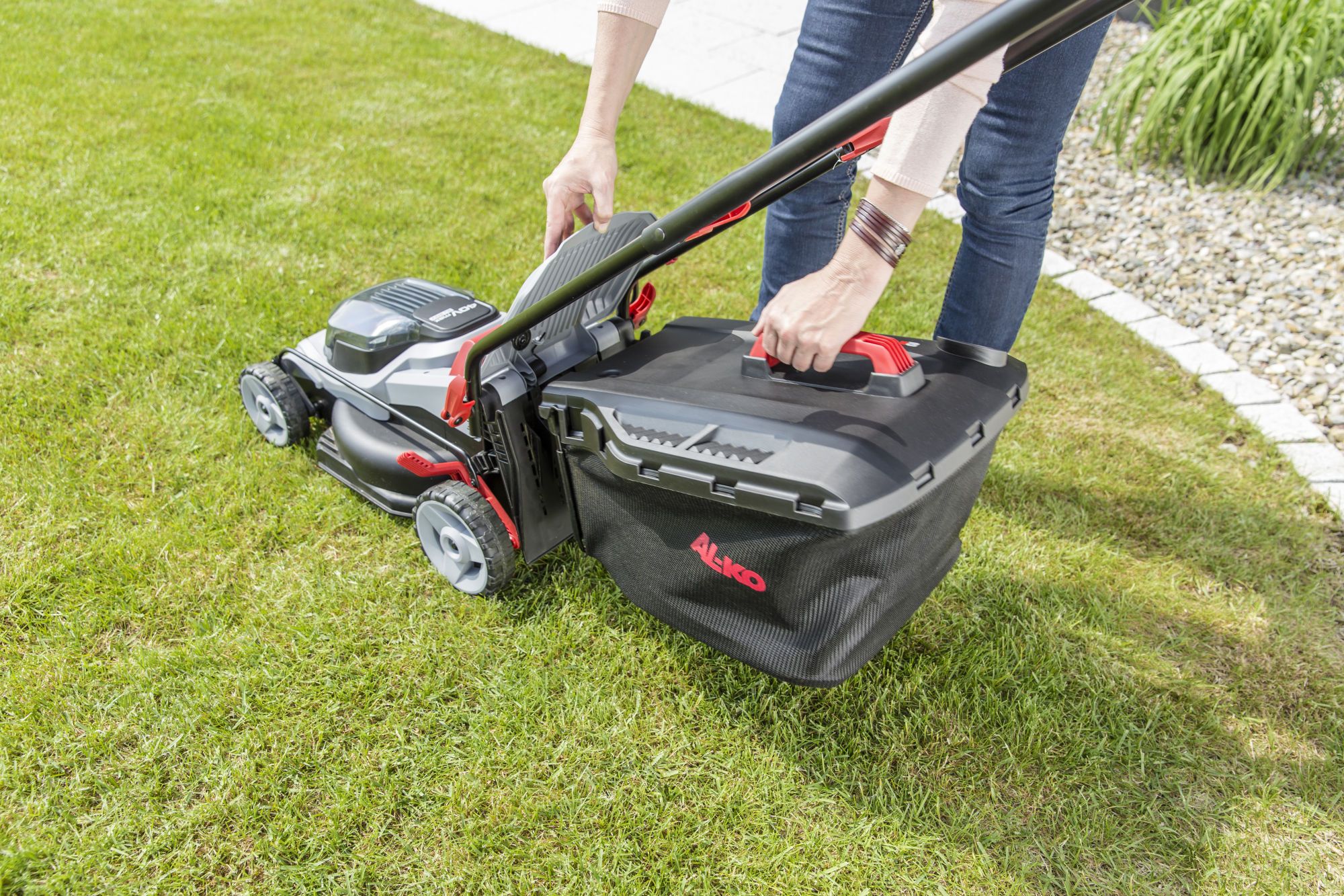 Газонокосилка аккумуляторная AL-KO Easy Flex 34.8 Li с 2 аккумуляторами 18 V и ЗУ купить по цене 19&nbsp;990 ₽ в интернет магазине ТЕХСАД