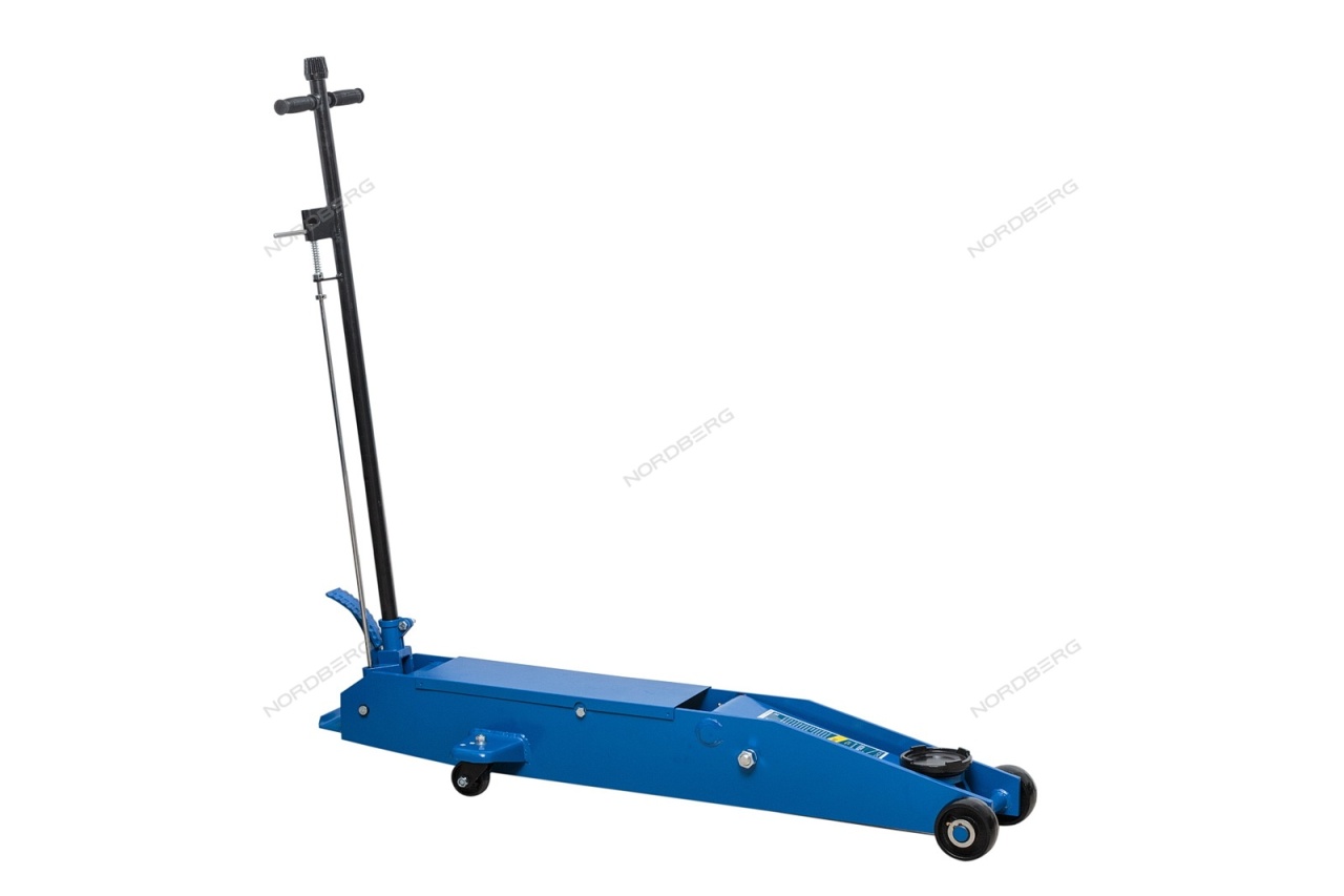 Домкрат подкатной 10 т NORDBERG N3210N купить по цене 72&nbsp;579 ₽ в интернет магазине ТЕХСАД