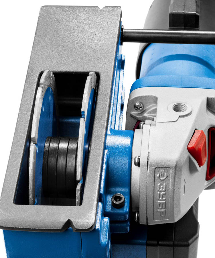 ЗУБР 2100 Вт, 8000 об/мин, 0-45 мм, штроборез электрический ЗШ-П45-2100 ПВТК Профессионал купить по цене 17&nbsp;490 ₽ в интернет магазине ТЕХСАД