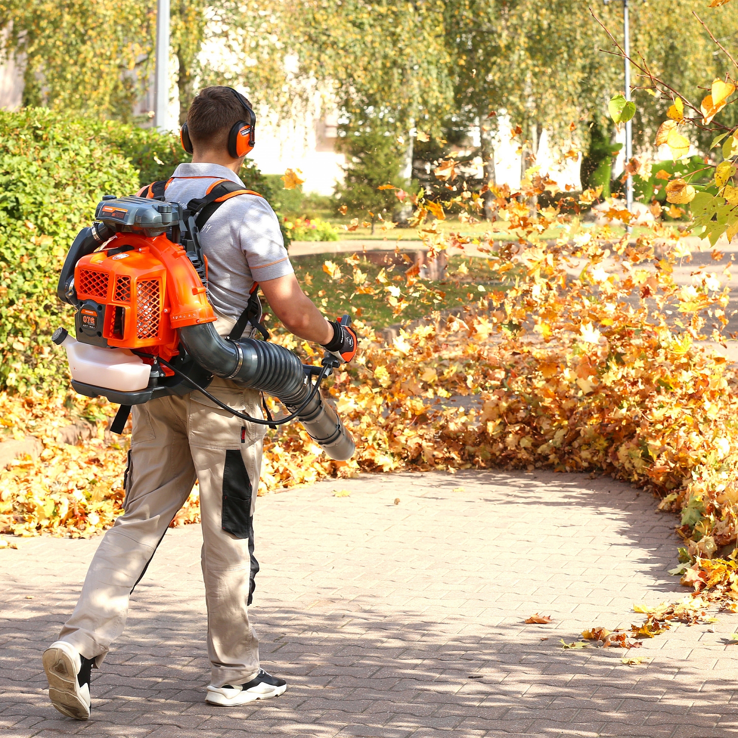 Воздуходувка ранцевая бензиновая DAEWOO DABL 760 купить по цене 25&nbsp;990 ₽ в интернет магазине ТЕХСАД