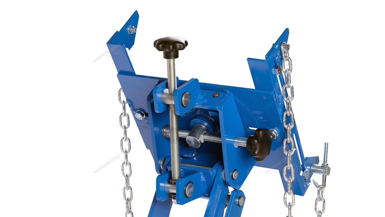 Домкрат подкатной 0,5 т, трансмиссионный NORDBERG N32205 купить по цене 33&nbsp;396 ₽ в интернет магазине ТЕХСАД