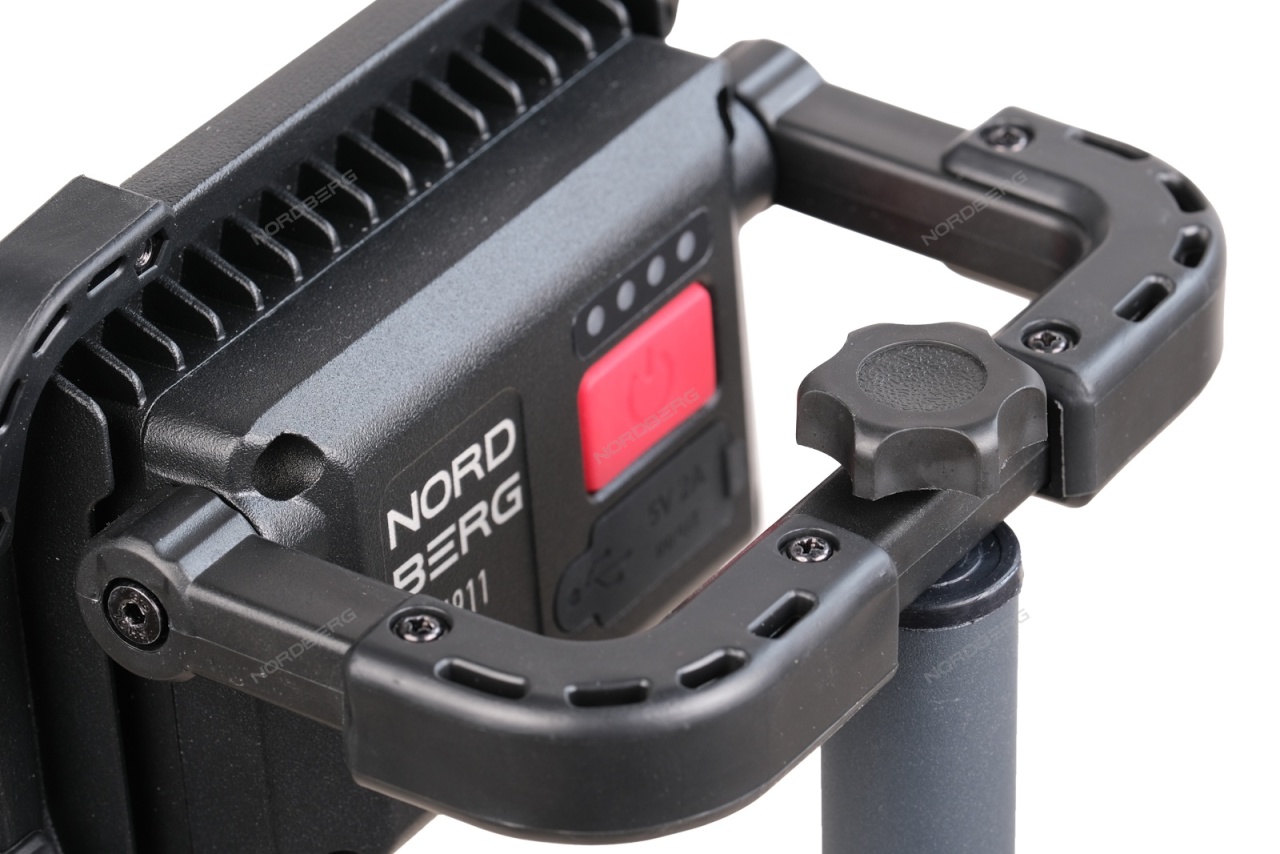 Прожектор светодиодный, 1 элемент, Li-Ion, 3,6 В NORDBERG 1911 купить по цене 3&nbsp;682 ₽ в интернет магазине ТЕХСАД