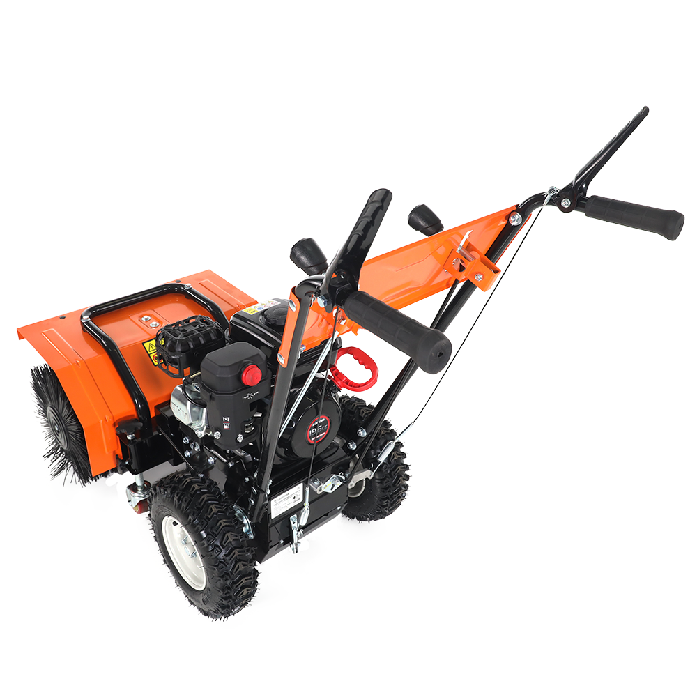 Бензиновая самоходная подметальная машина YARD FOX 600SL купить по цене 69&nbsp;990 ₽ в интернет магазине ТЕХСАД