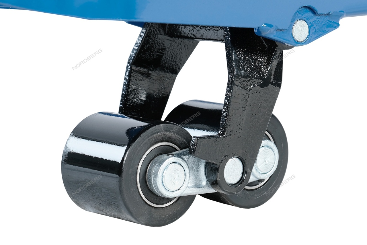 Тележка гидравлическая (рохля), 2,5 т NORDBERG N3902-25 купить по цене 27&nbsp;826 ₽ в интернет магазине ТЕХСАД