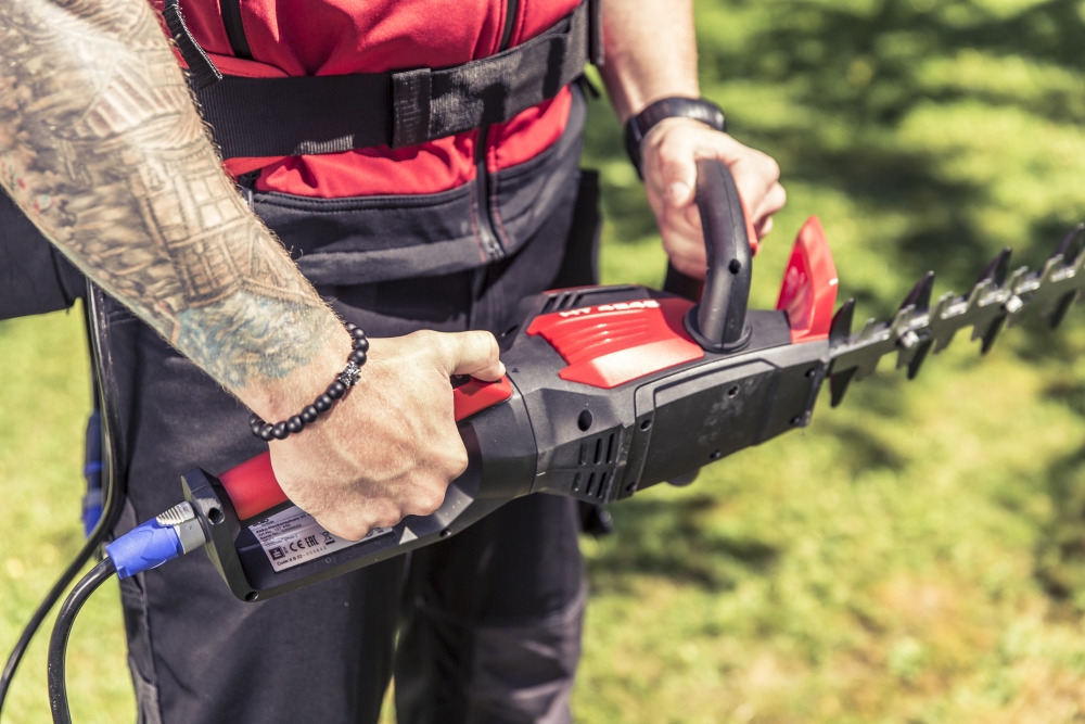 Кусторез аккумуляторный Solo by AL-KO Premium Pro HT 4245 Energy Flex, без аккумулятора купить по цене 13&nbsp;490 ₽ в интернет магазине ТЕХСАД