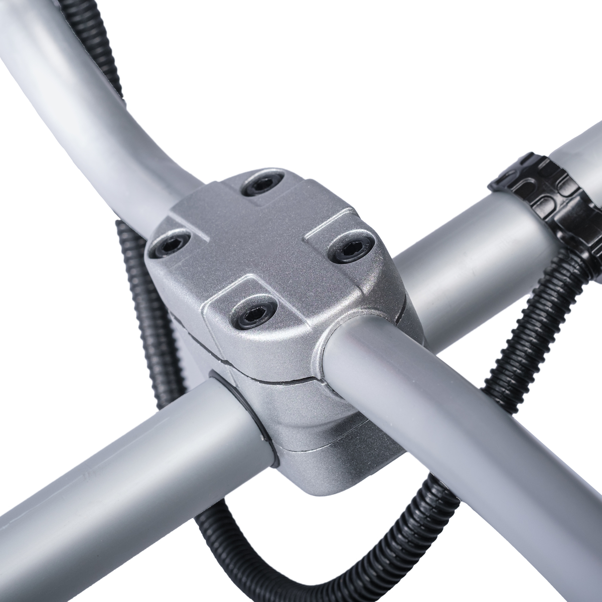 Бензокоса HYUNDAI Z 450 купить по цене 16&nbsp;390 ₽ в интернет магазине ТЕХСАД